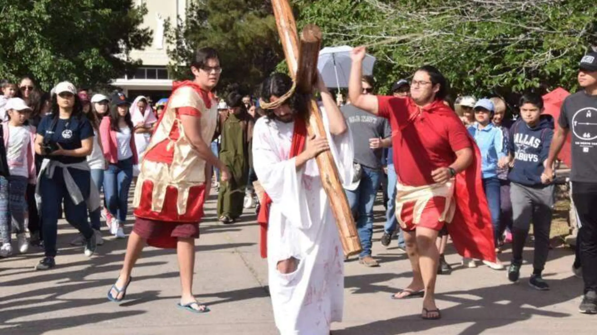 viacrucis san felipe (1)